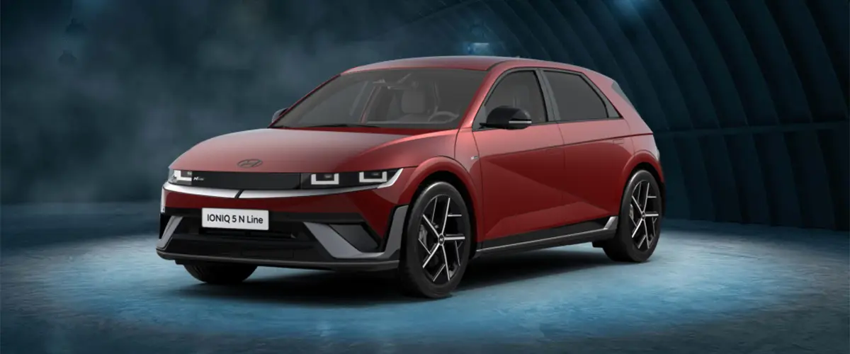 zu sehen: roter IONIQ N Line